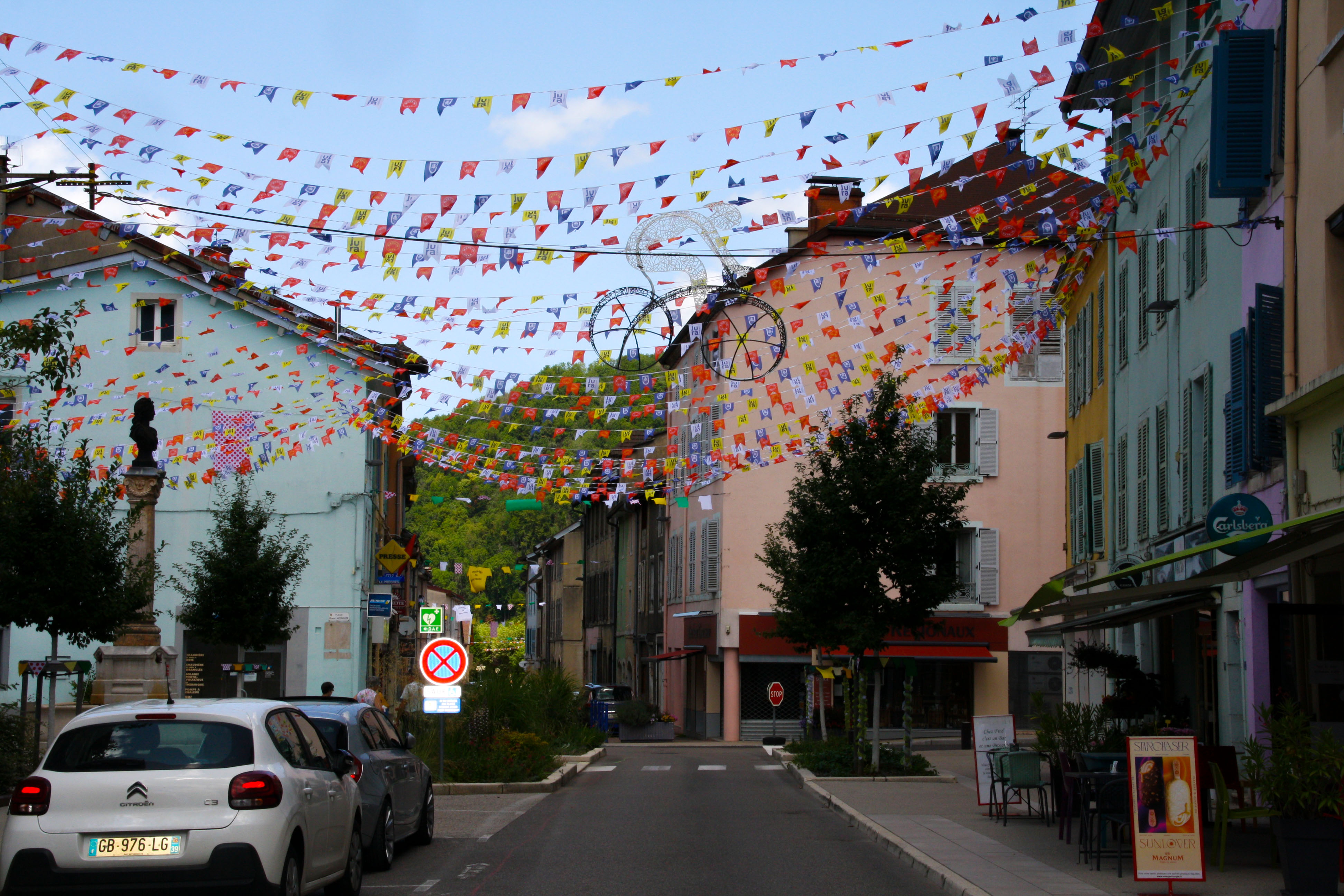 Moirans-en-Montagne, décoré pour le Tour de France 2023