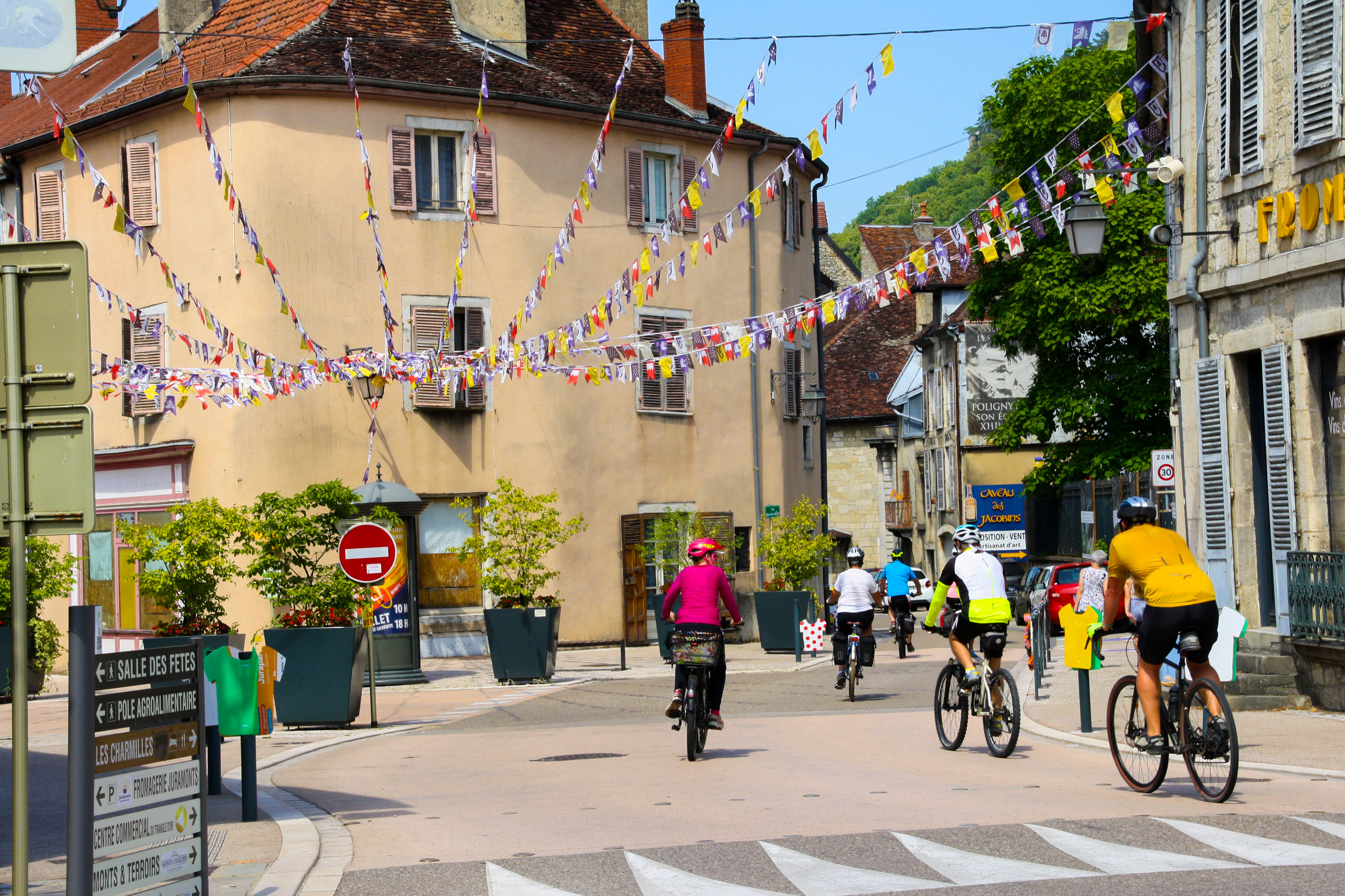 Poligny, décoré pour le Tour de France 2023